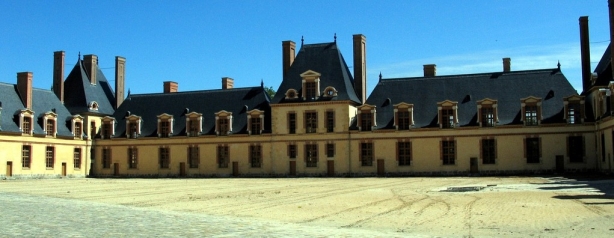 Patio de las Oficinas, Palacio de Fontainebleau