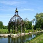 Isla del Amor, Palacio de Chantilly. Wikimedia Commons, autor P. Poschadel Isla del Amor, Palacio de Chantilly. Wikimedia Commons, autor P. Poschadel