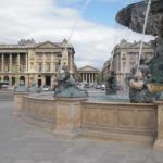Fuente de los Ríos e Igelsia de la Madeleine al fondo Fuente de los Ríos e Igelsia de la Madeleine al fondo